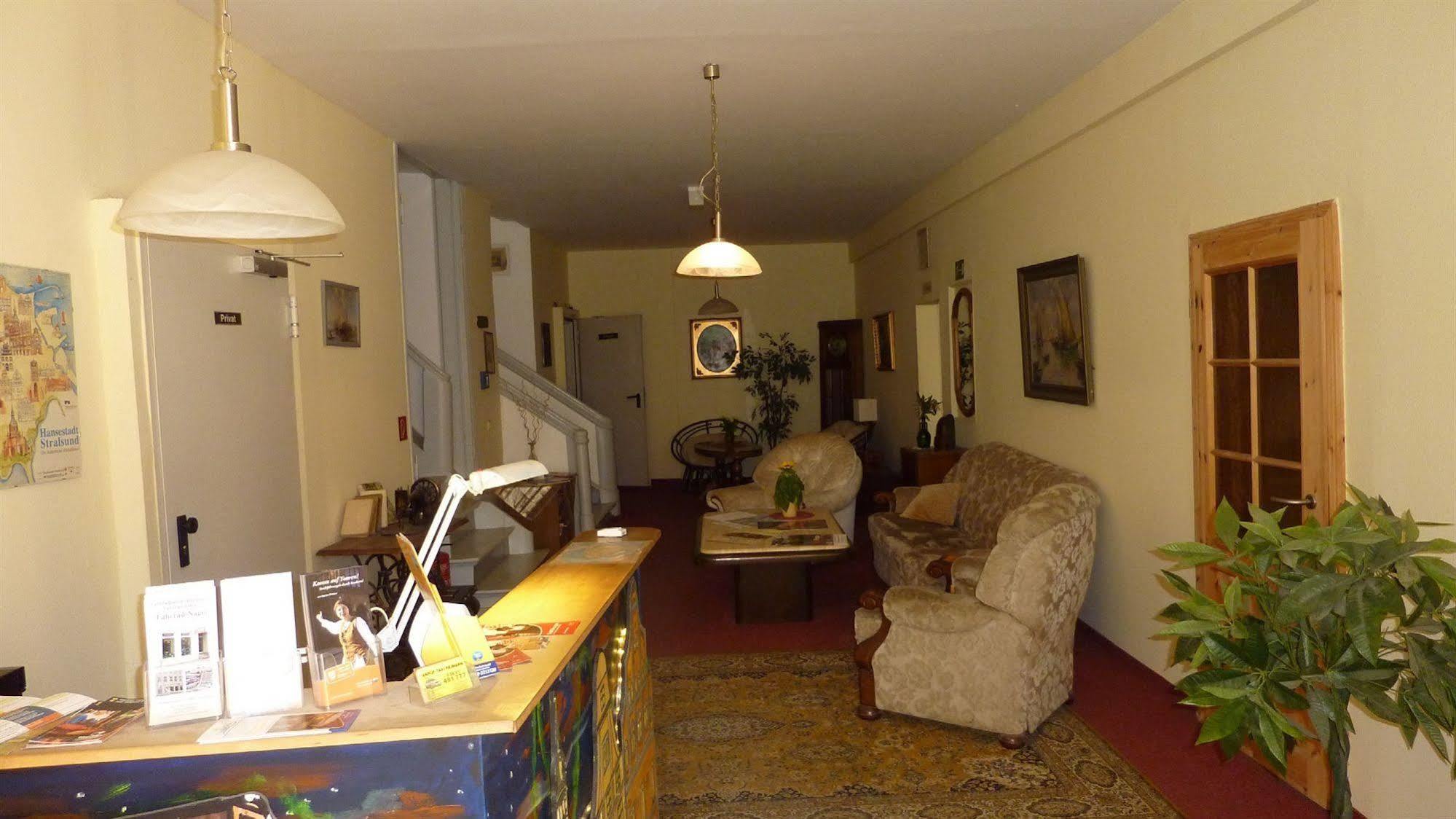 Altstadt Pension Hafenblick شترالسوند المظهر الخارجي الصورة